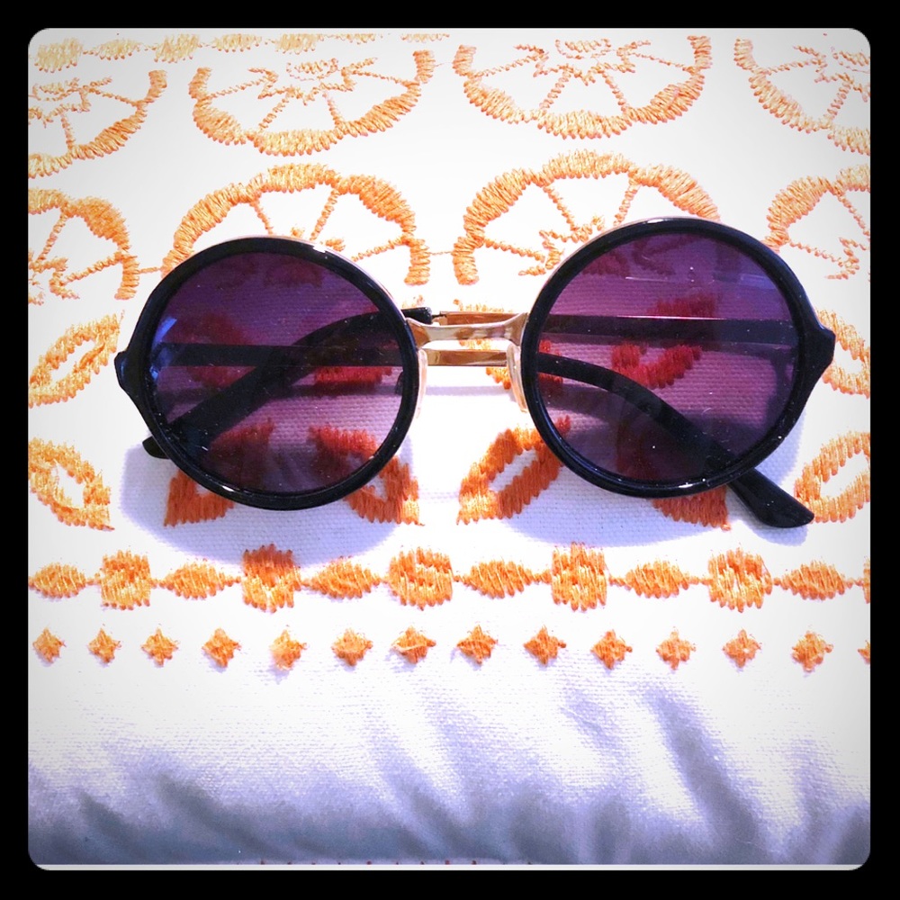 Round Sunglasses